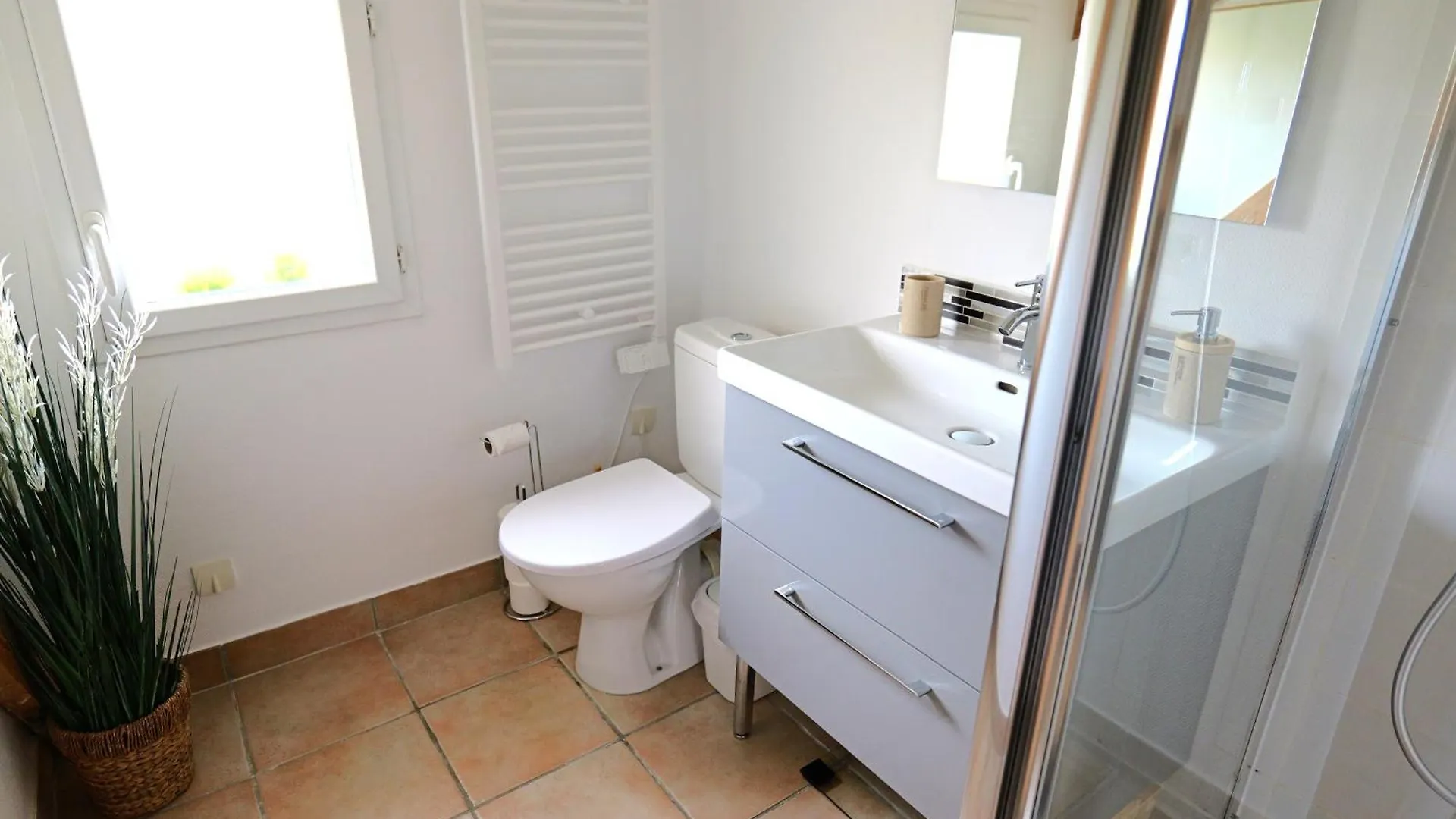Homestay 3 Mn Airbus, 8 Mn Aeroport, 15 Mn Toulouse Apartment Colomiers France